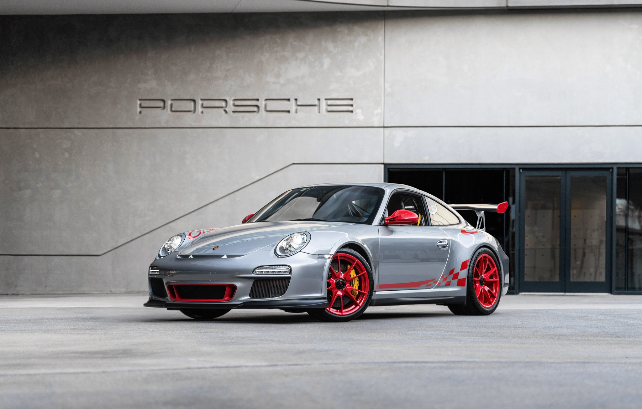 GT Silver 2010 Porsche 911 GT3RS