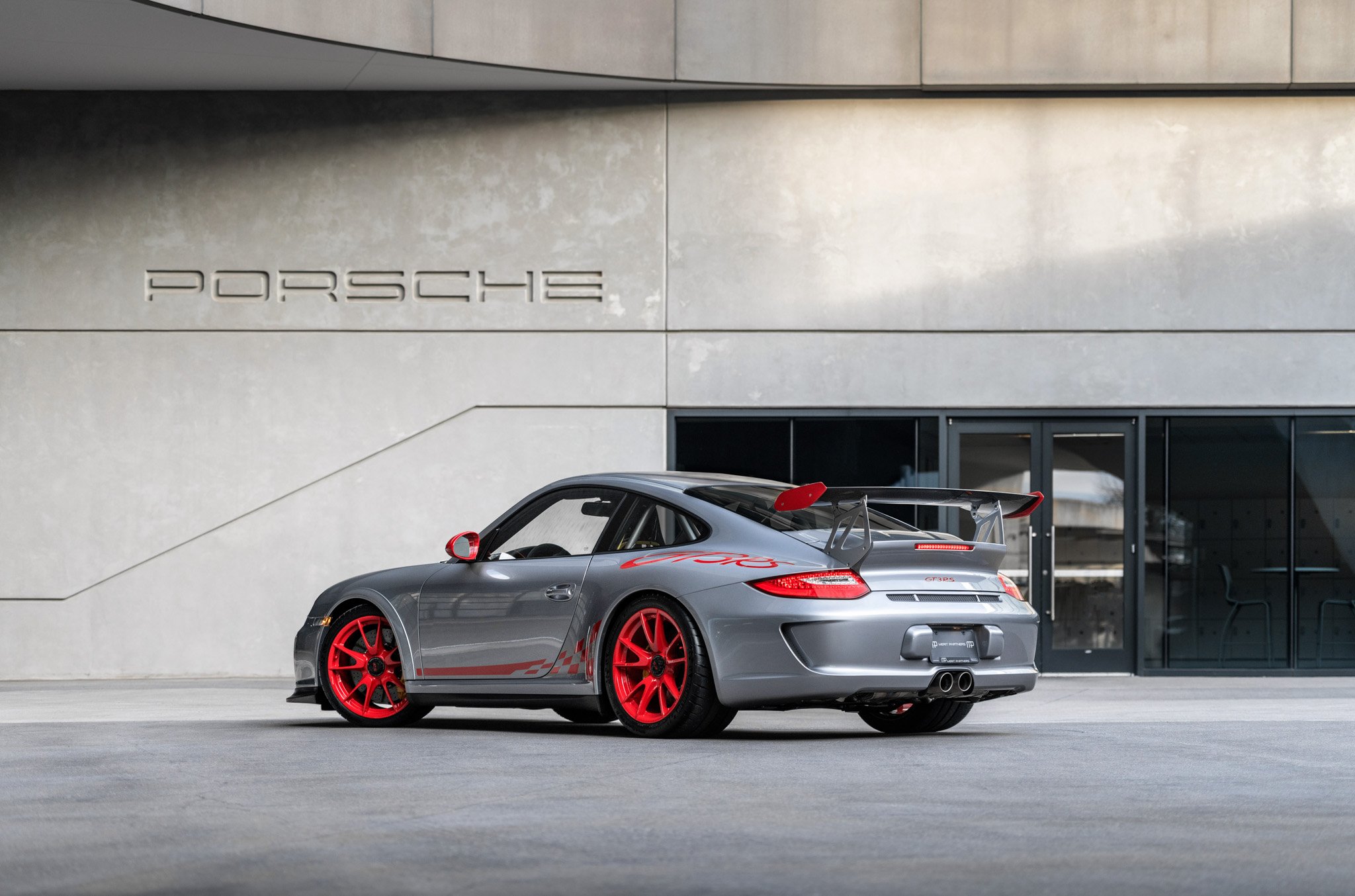 GT Silver 2010 Porsche 911 GT3RS