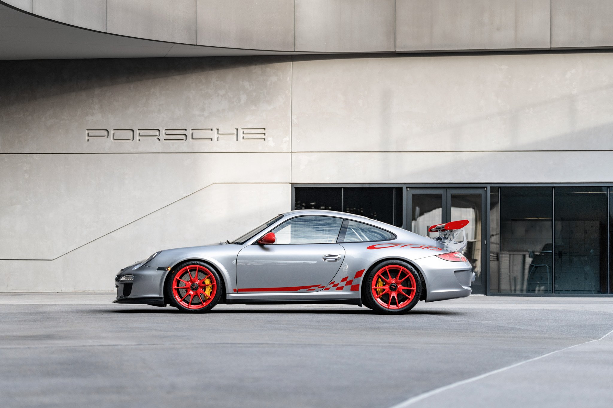 GT Silver 2010 Porsche 911 GT3RS