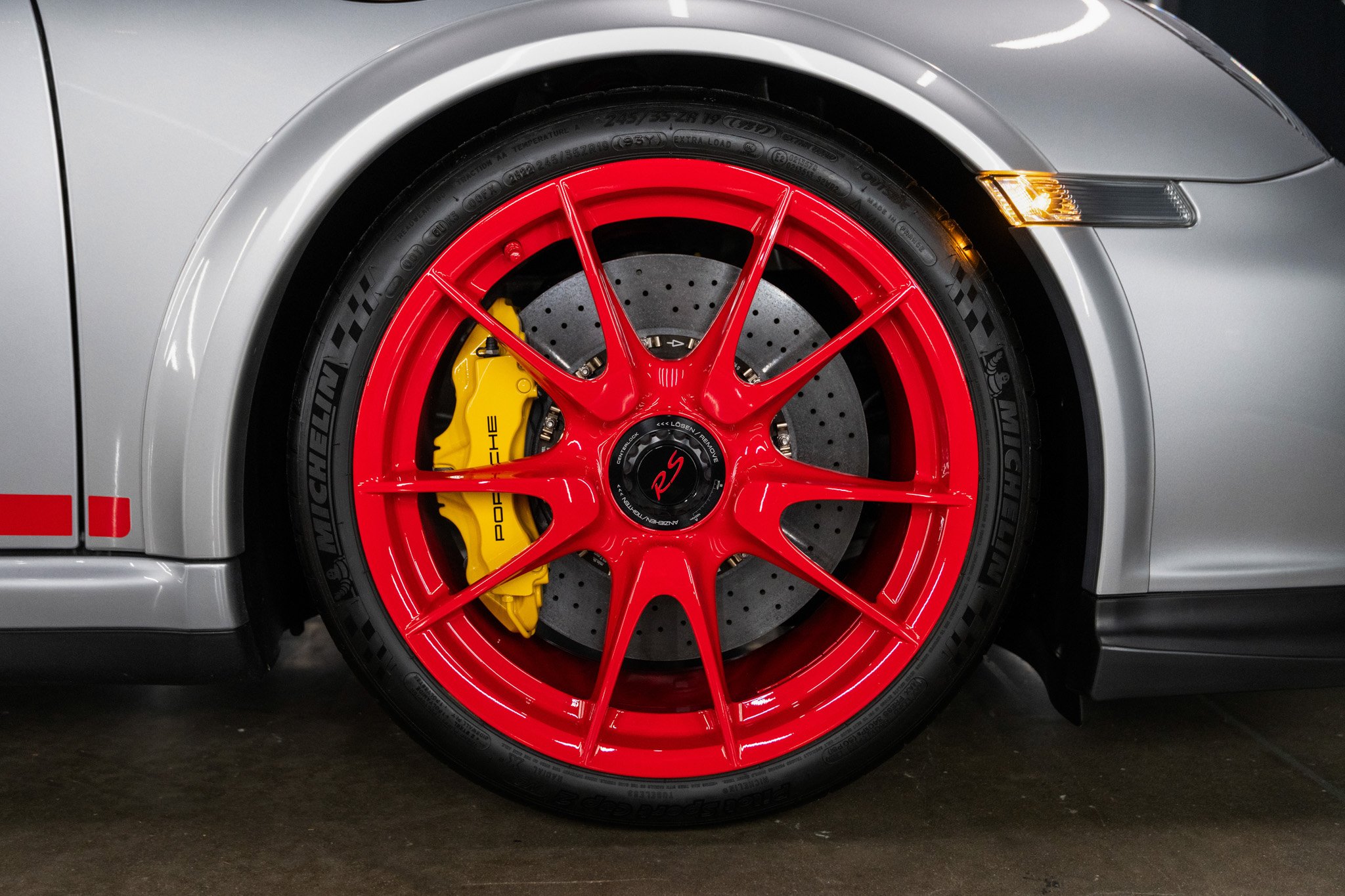 GT Silver 2010 Porsche 911 GT3RS