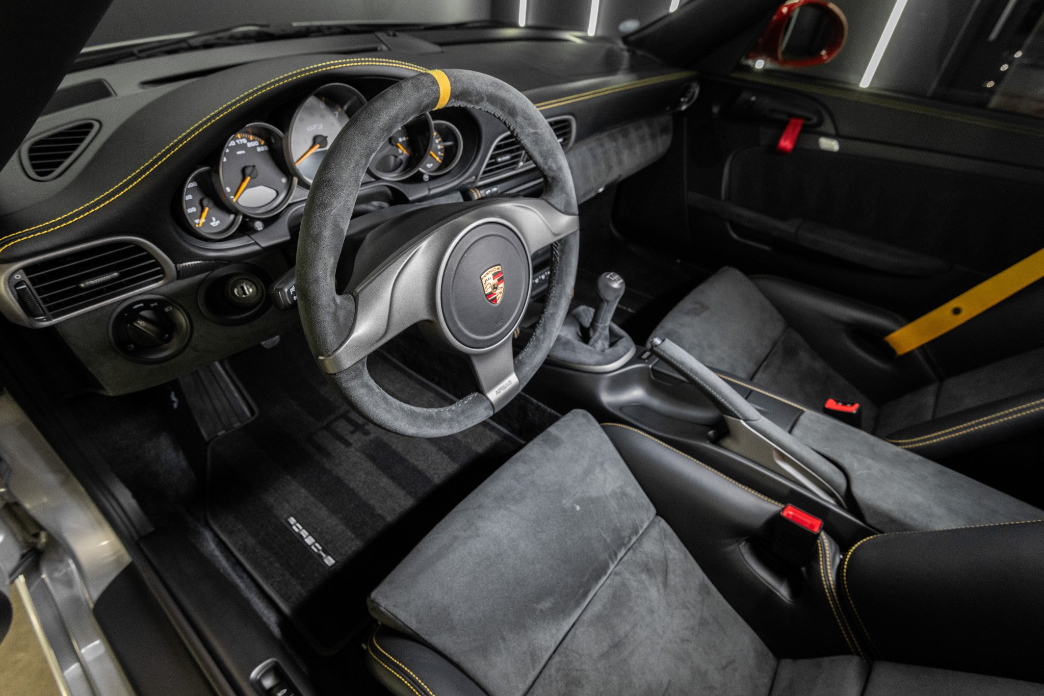 GT Silver 2010 Porsche 911 GT3RS