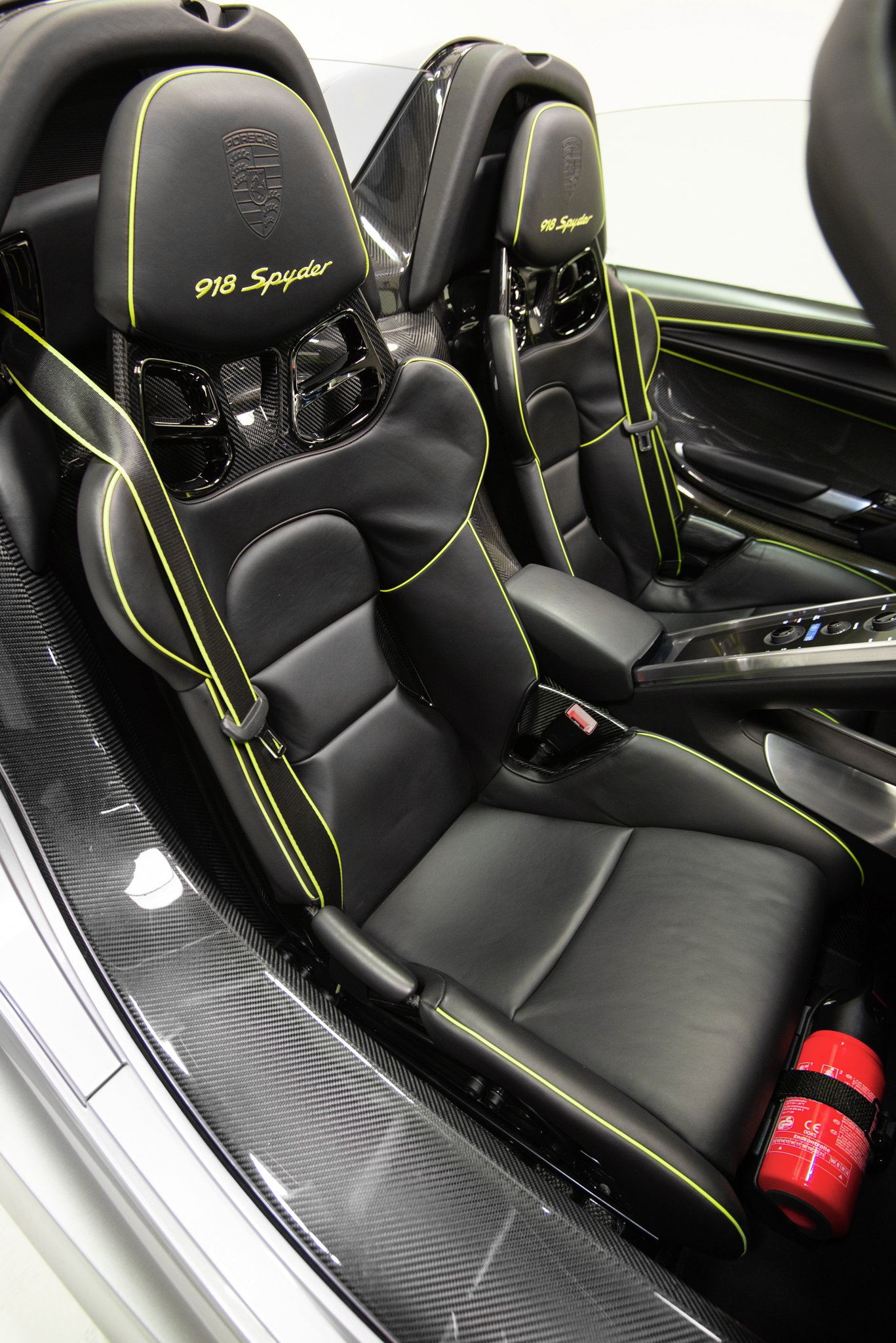 2015 Porsche 918 Spyder