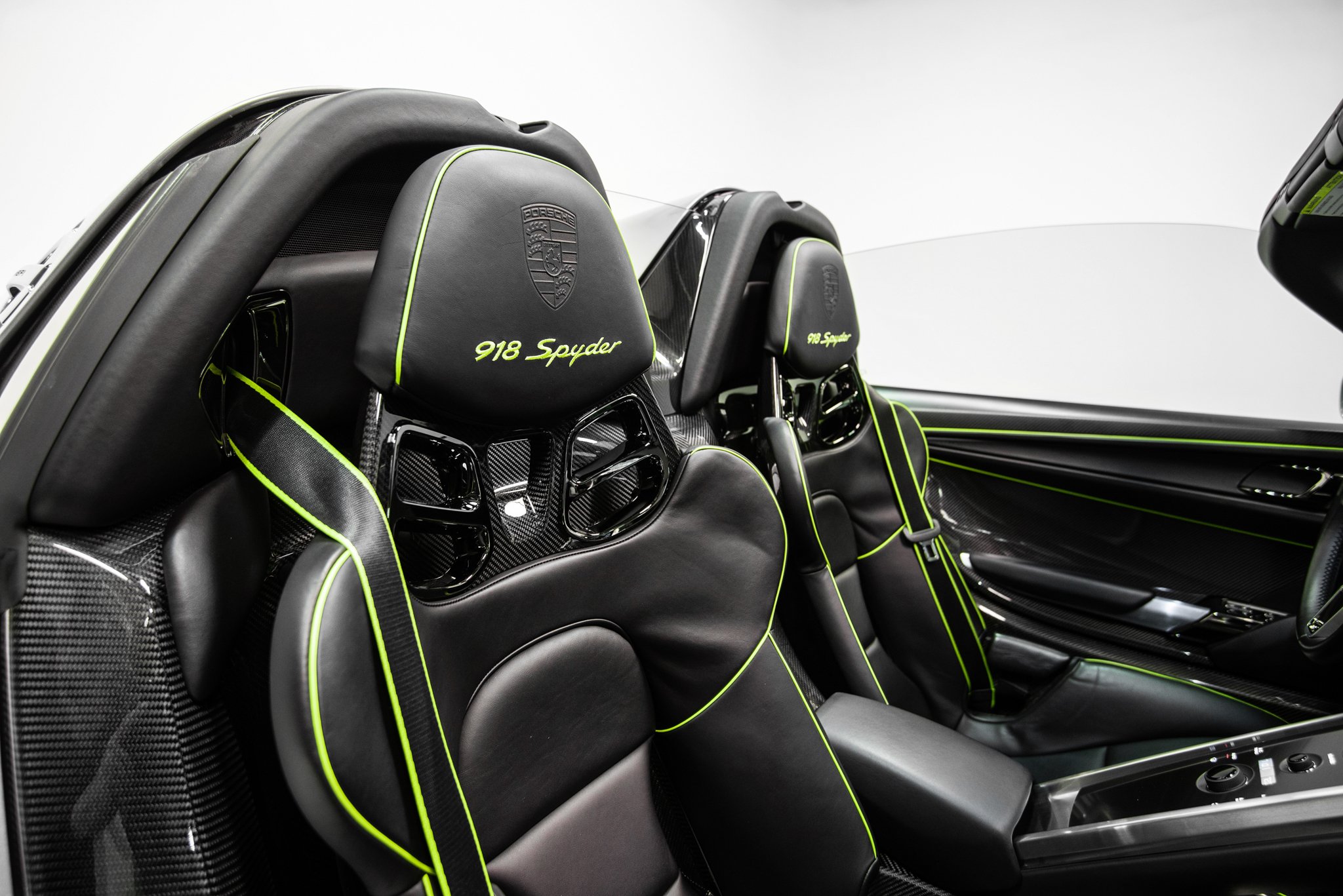 2015 Porsche 918 Spyder