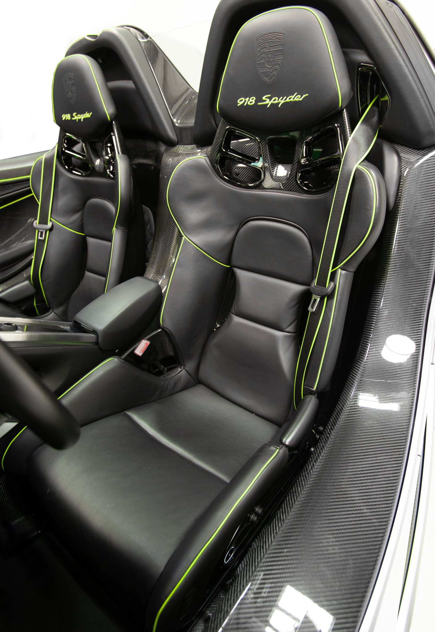 2015 Porsche 918 Spyder
