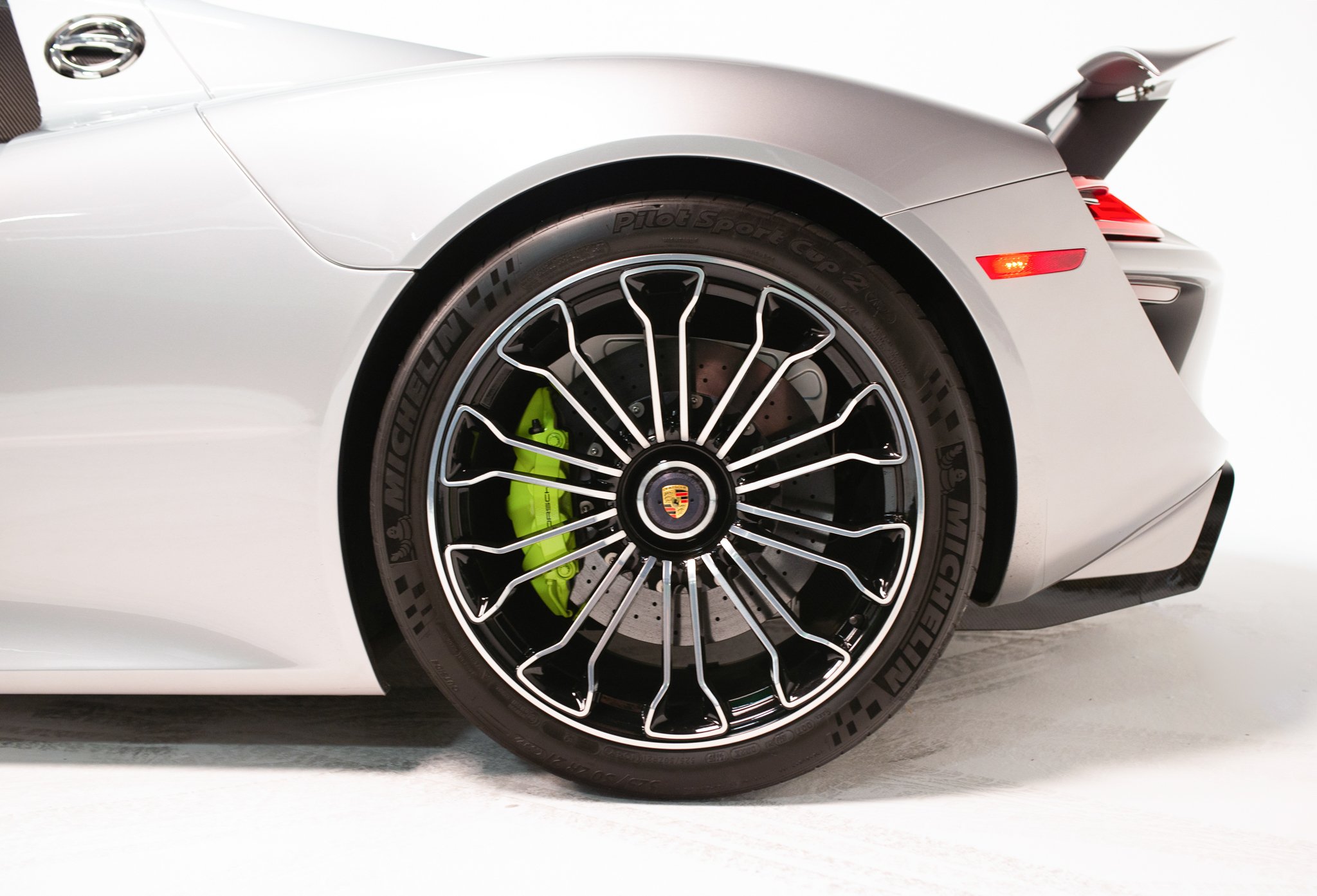 2015 Porsche 918 Spyder